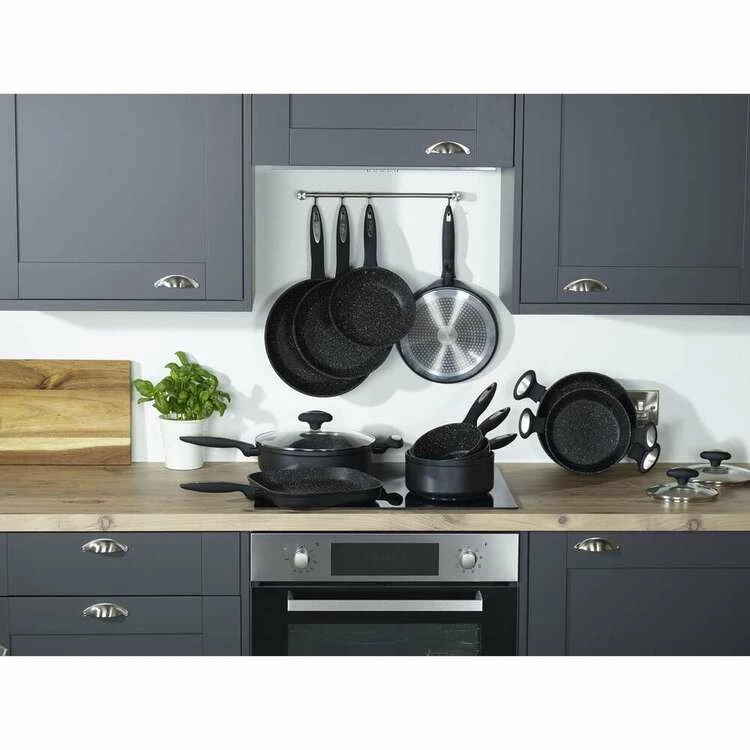 Zyliss Ultimate Forged Aluminium Saucepan 18cm/2L 2 Zyliss Ultimate Forged Aluminium Saucepan 18cm/2L - Image 2