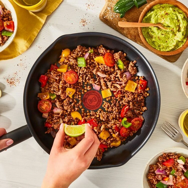 Tefal Family Day Non-Stick Frypan 24cm 3 Tefal Family Day Non-Stick Frypan 24cm - Image 3